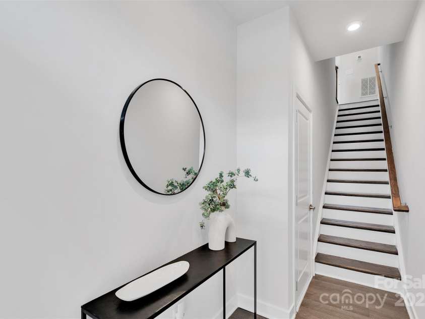 3725 Tryon Street, Charlotte, NC 28217.  MLS# CAR4277719, YatesRealty ID 33838. Entrance