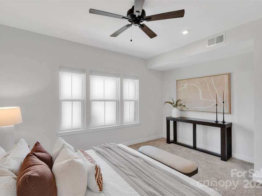 3725 Tryon Street, Charlotte, NC 28217.  MLS# CAR4277719, YatesRealty ID 33838. Main bedroom