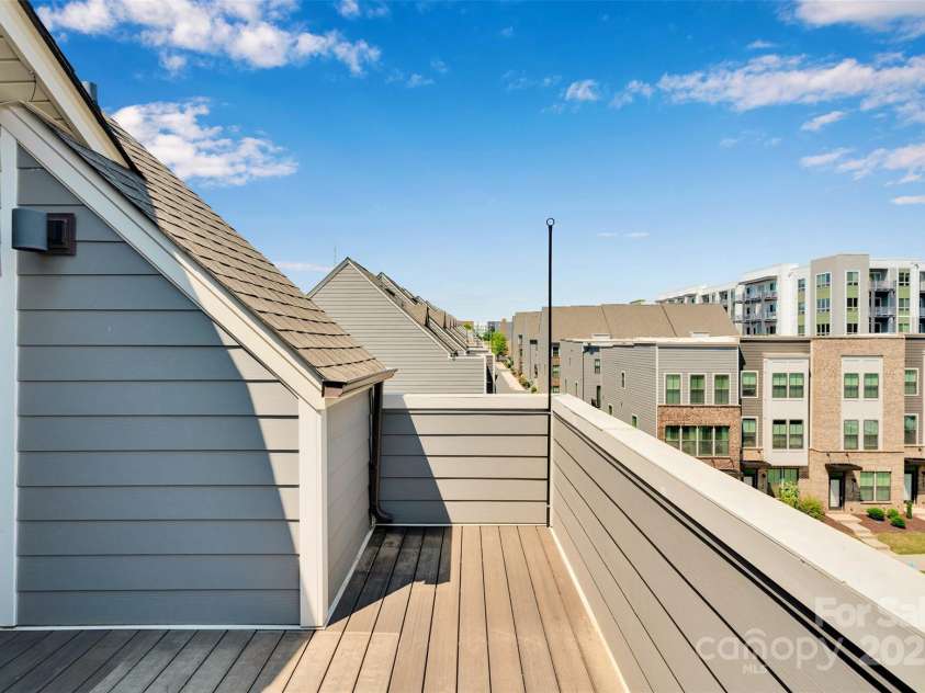 3725 Tryon Street, Charlotte, NC 28217.  MLS# CAR4277719, YatesRealty ID 33838. Rooftop terrace