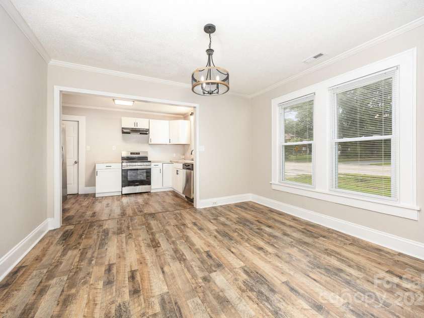 900 Salisbury Avenue, Spencer, NC 28159.  MLS# CAR4275404, YatesRealty ID 33839. Dining Area