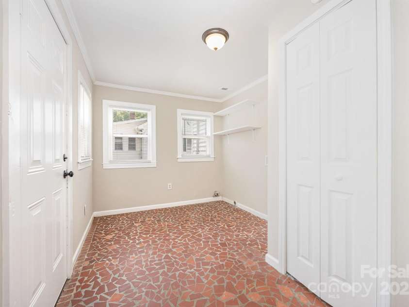 900 Salisbury Avenue, Spencer, NC 28159.  MLS# CAR4275404, YatesRealty ID 33839. Laundry Area