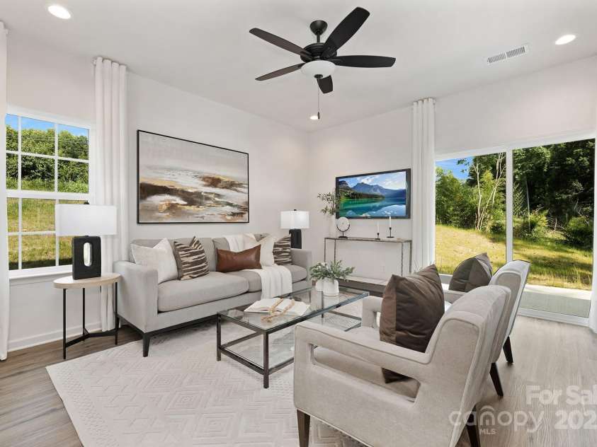 1156 Nations Drive, Charlotte, NC 28217.  MLS# CAR4225310, YatesRealty ID 3384. Representation