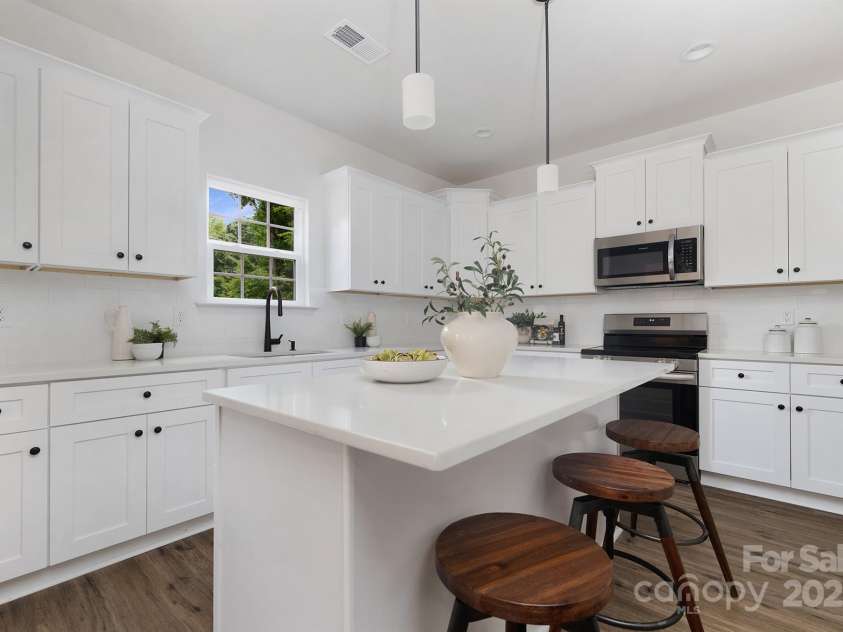 1156 Nations Drive, Charlotte, NC 28217.  MLS# CAR4225310, YatesRealty ID 3384. Representation