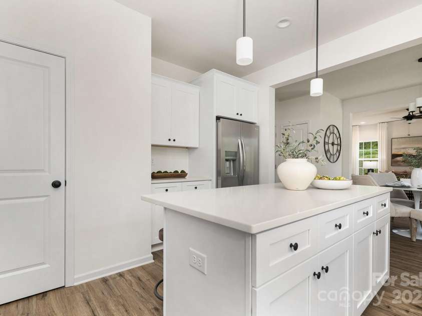 1156 Nations Drive, Charlotte, NC 28217.  MLS# CAR4225310, YatesRealty ID 3384. Representation