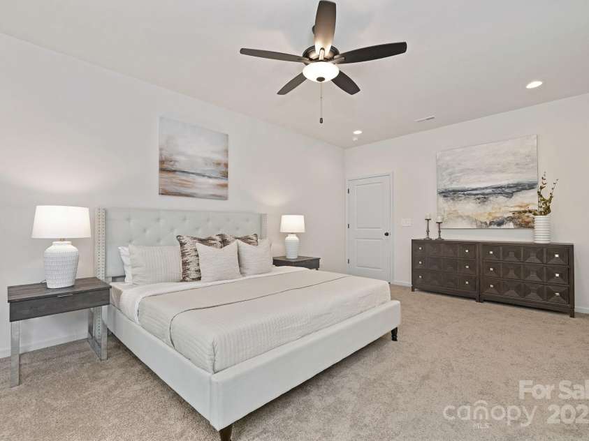1156 Nations Drive, Charlotte, NC 28217.  MLS# CAR4225310, YatesRealty ID 3384. Representation