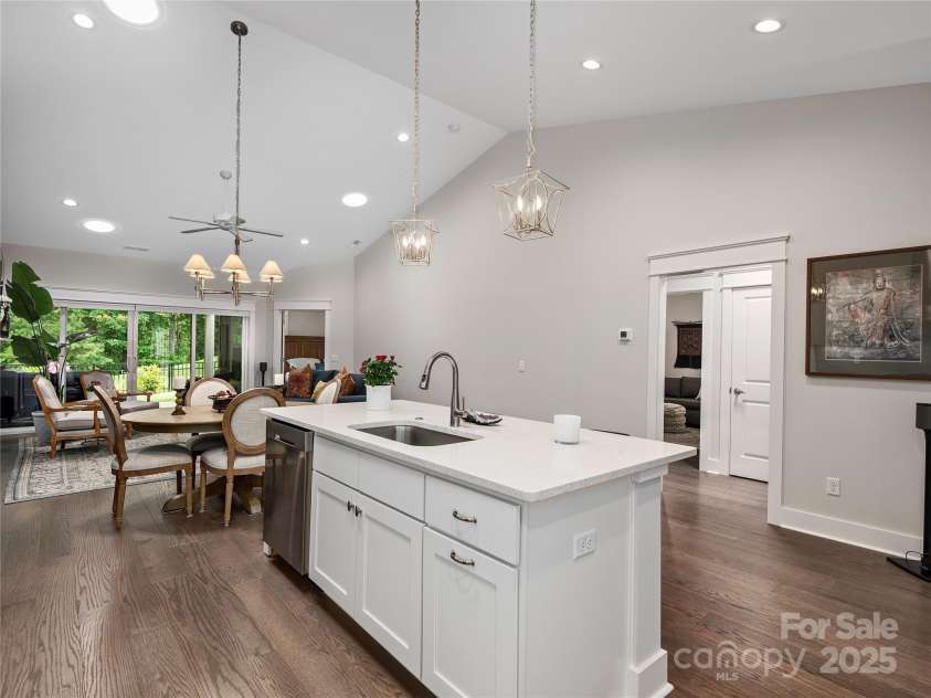 31 Cozy Cottage Way, Arden, NC 28704.  MLS# CAR4281542, YatesRealty ID 33841. 