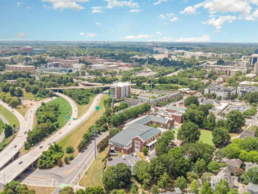 740 Garden District Drive, Charlotte, NC 28202.  MLS# CAR4283797, YatesRealty ID 33842. 