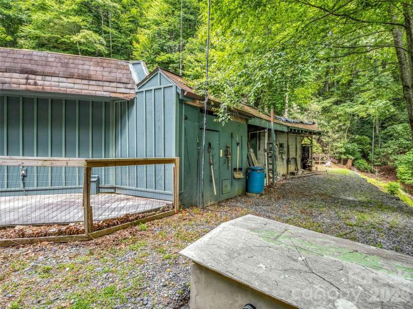 707 Cascade Trail, Pisgah Forest, NC 28768.  MLS# CAR4397276, YatesRealty ID 33844. 