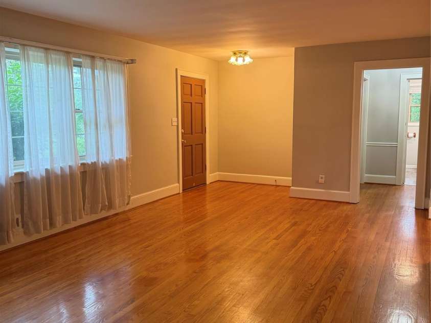 901 Ridgecrest Drive, Lenoir, NC 28645.  MLS# CAR4393787, YatesRealty ID 33846. 