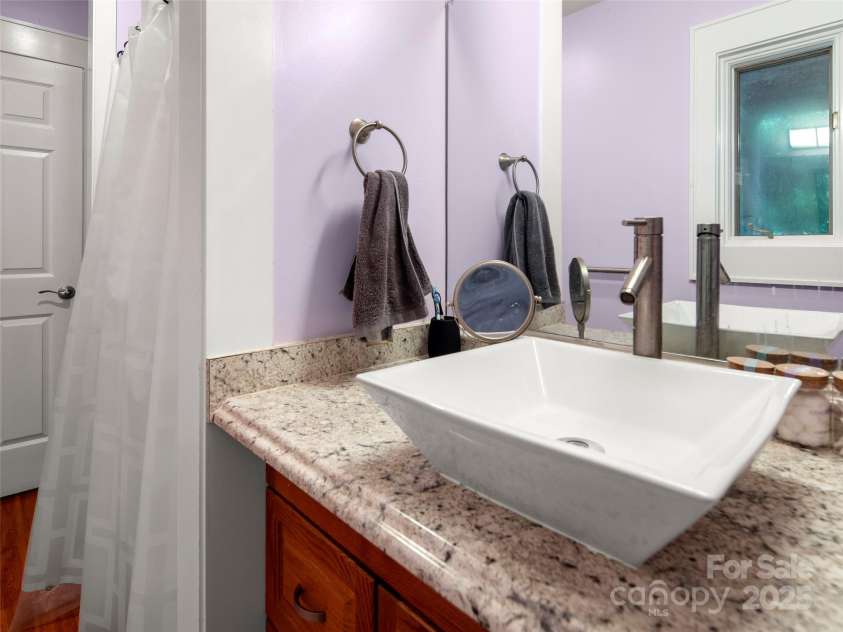 303 Brightwater Heights Drive, Hendersonville, NC 28791.  MLS# CAR4288551, YatesRealty ID 33847. 