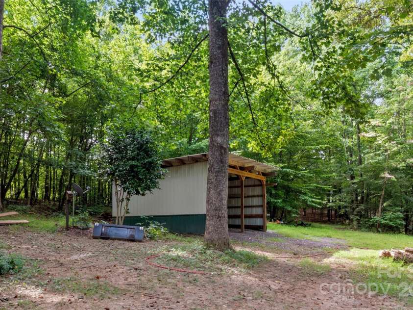 1000 Stone Creek Drive, Yadkinville, NC 27055.  MLS# CAR4288941, YatesRealty ID 33849. 