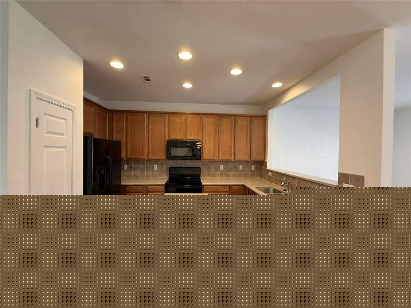 9956 Kings Parade Boulevard, Charlotte, NC 28273.  MLS# CAR4396832, YatesRealty ID 33849. 