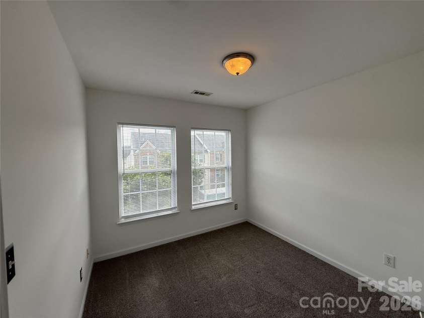 9956 Kings Parade Boulevard, Charlotte, NC 28273.  MLS# CAR4396832, YatesRealty ID 33849. 
