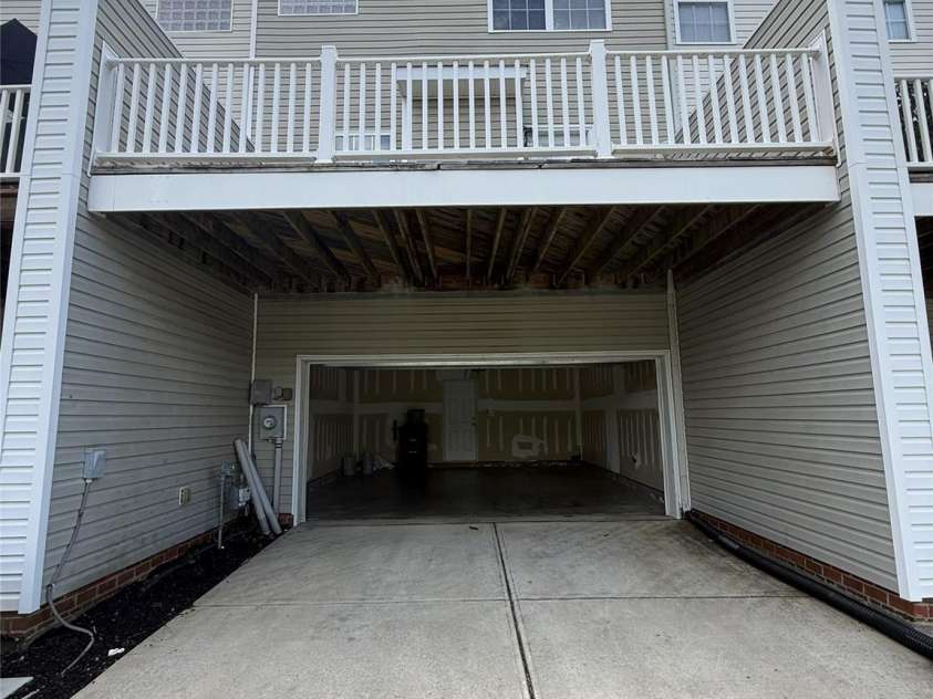 9956 Kings Parade Boulevard, Charlotte, NC 28273.  MLS# CAR4396832, YatesRealty ID 33849. 