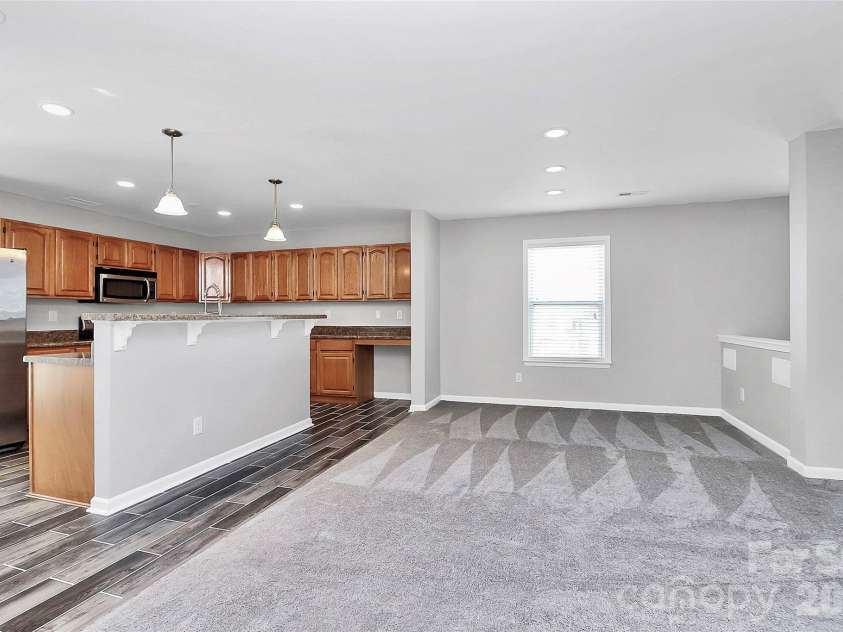 15705 Lakepoint Forest Drive, Charlotte, NC 28278.  MLS# CAR4308712, YatesRealty ID 3385. 