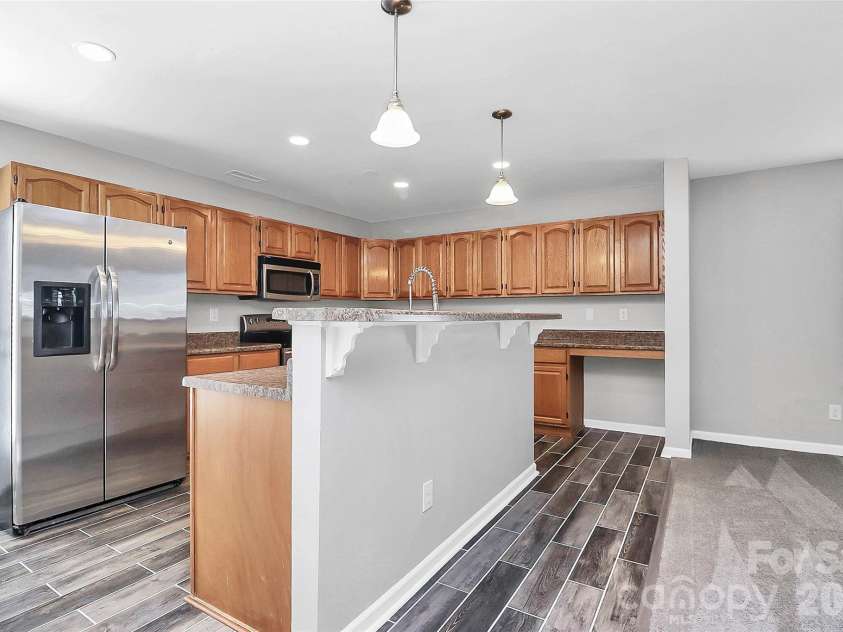 15705 Lakepoint Forest Drive, Charlotte, NC 28278.  MLS# CAR4308712, YatesRealty ID 3385. 