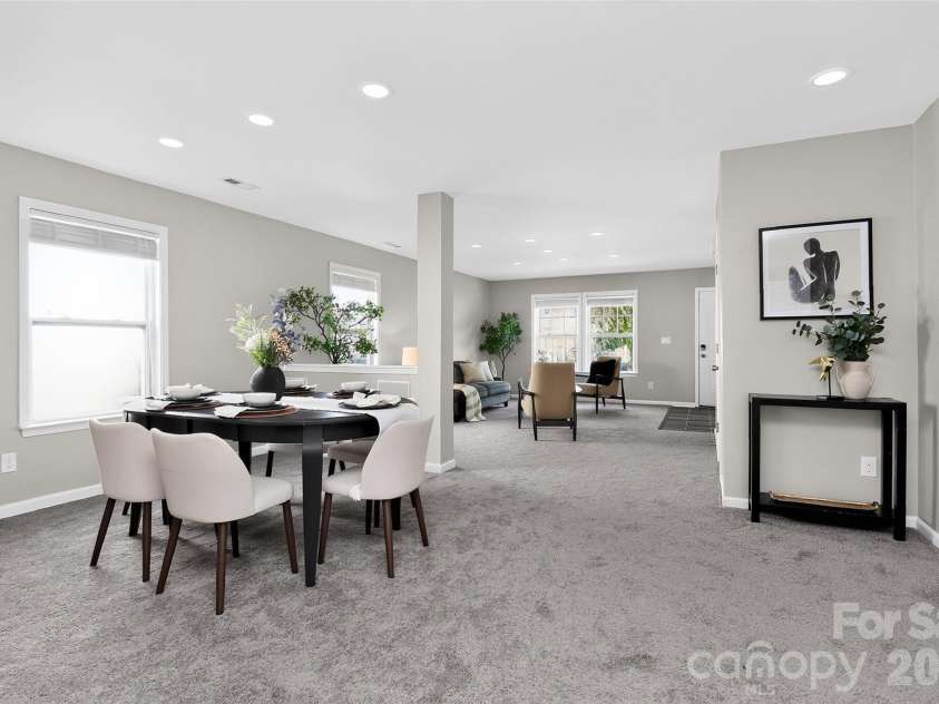 15705 Lakepoint Forest Drive, Charlotte, NC 28278.  MLS# CAR4308712, YatesRealty ID 3385. 
