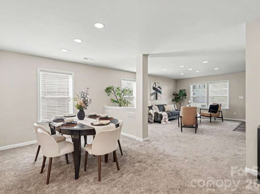 15705 Lakepoint Forest Drive, Charlotte, NC 28278.  MLS# CAR4434280, YatesRealty ID 3385. 