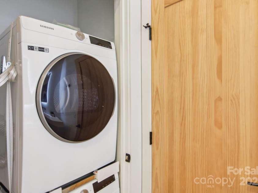 584 Walnut Cove Ridge, Bryson City, NC 28713.  MLS# CAR4232880, YatesRealty ID 3385. Laundry Room
