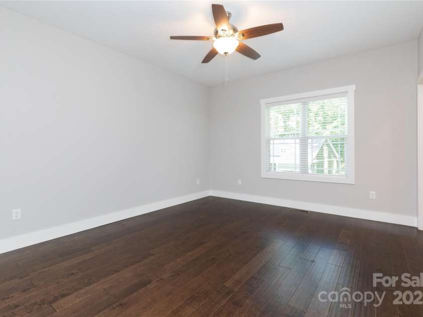 235 Olivet Lane, Fletcher, NC 28732.  MLS# CAR4287194, YatesRealty ID 33850. 