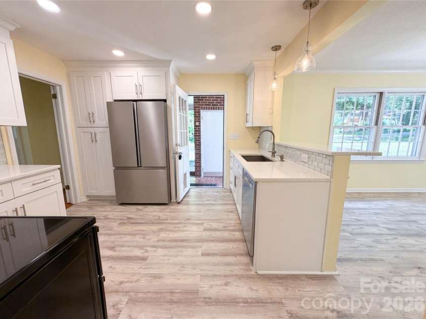 501 Derby Court, Gastonia, NC 28054.  MLS# CAR4397339, YatesRealty ID 33851. 