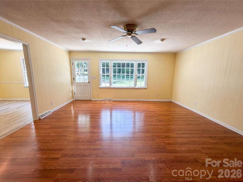 501 Derby Court, Gastonia, NC 28054.  MLS# CAR4397339, YatesRealty ID 33851. 
