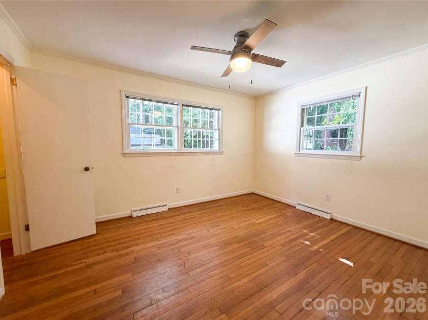 501 Derby Court, Gastonia, NC 28054.  MLS# CAR4397339, YatesRealty ID 33851. 