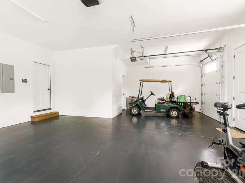 615 Don Felmet Road, Marshall, NC 28753.  MLS# CAR4391093, YatesRealty ID 33852. Attached Main-level garage