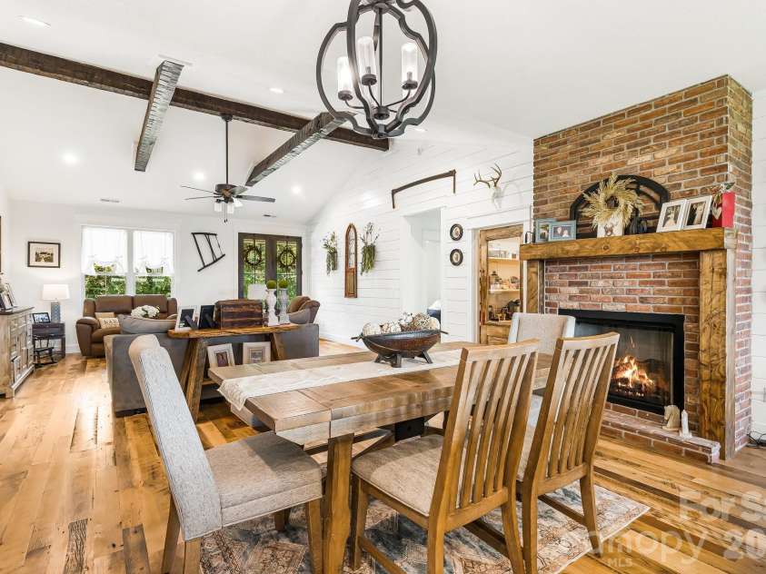 615 Don Felmet Road, Marshall, NC 28753.  MLS# CAR4391093, YatesRealty ID 33852. Dining area