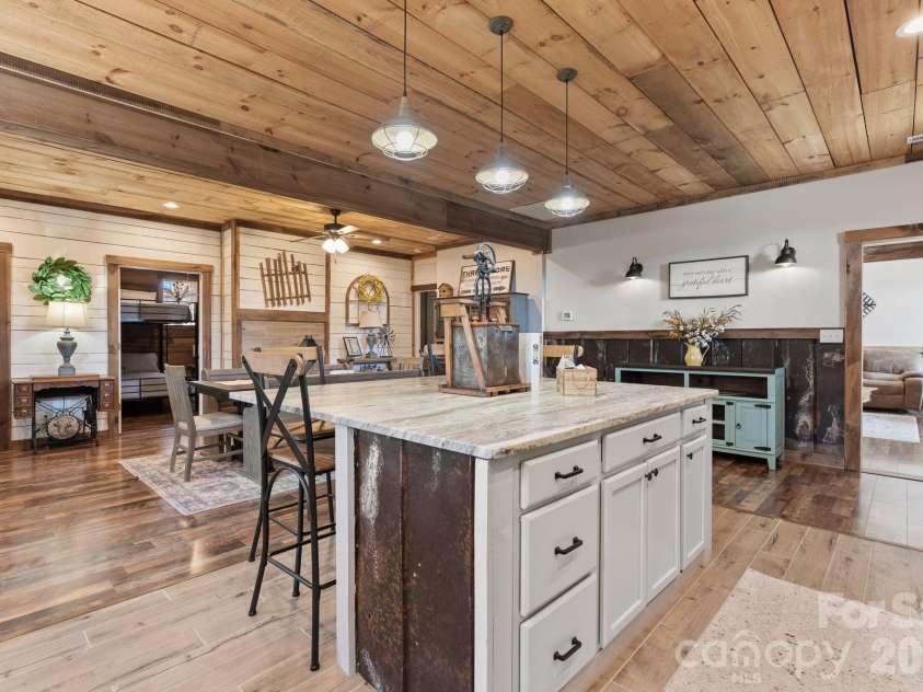615 Don Felmet Road, Marshall, NC 28753.  MLS# CAR4391093, YatesRealty ID 33852. Kitchen Island/Breakfast Bar