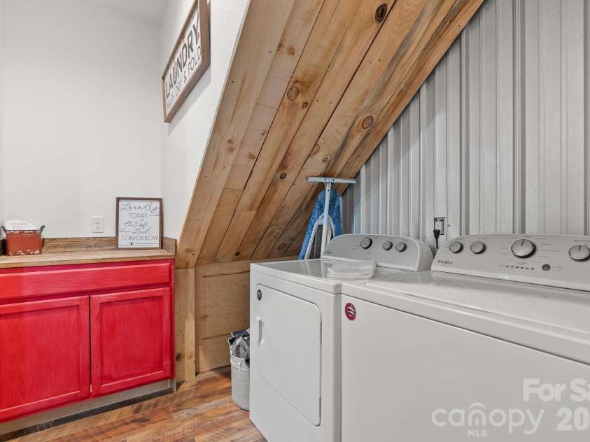 615 Don Felmet Road, Marshall, NC 28753.  MLS# CAR4391093, YatesRealty ID 33852. Laundry