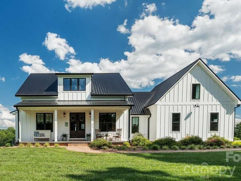 615 Don Felmet Road, Marshall, NC 28753.  MLS# CAR4391093, YatesRealty ID 33852. Main Home