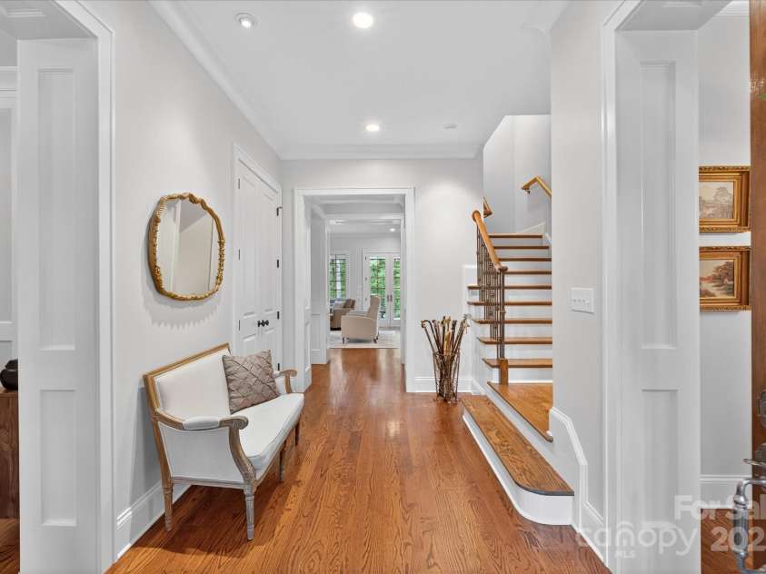 10535 Island Point Road, Charlotte, NC 28278.  MLS# CAR4290819, YatesRealty ID 33854. 