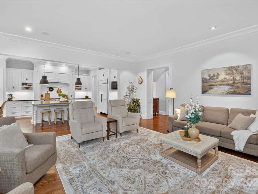 10535 Island Point Road, Charlotte, NC 28278.  MLS# CAR4290819, YatesRealty ID 33854. 