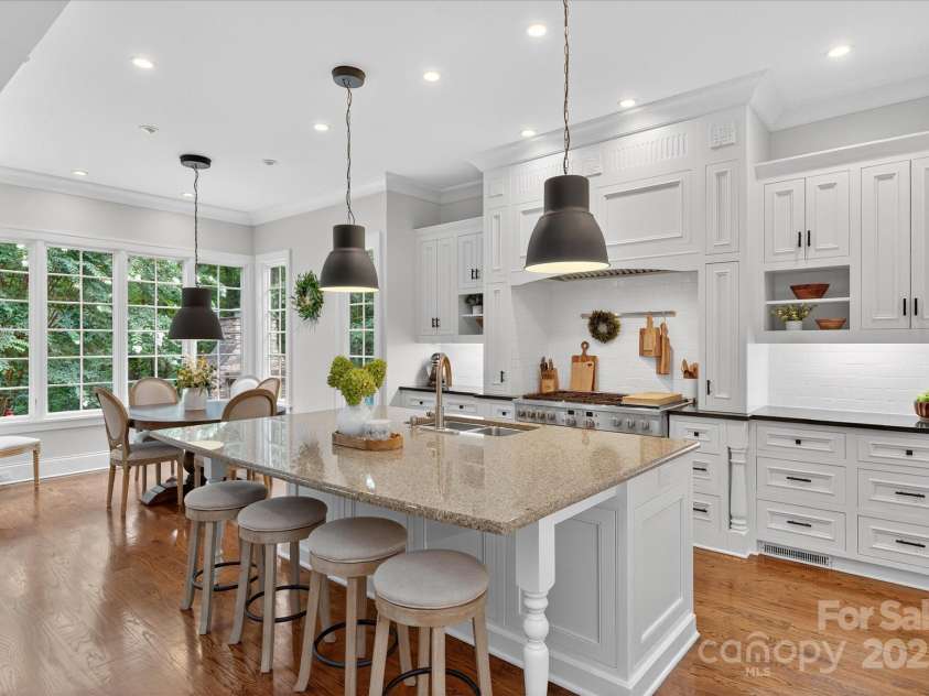 10535 Island Point Road, Charlotte, NC 28278.  MLS# CAR4290819, YatesRealty ID 33854. 