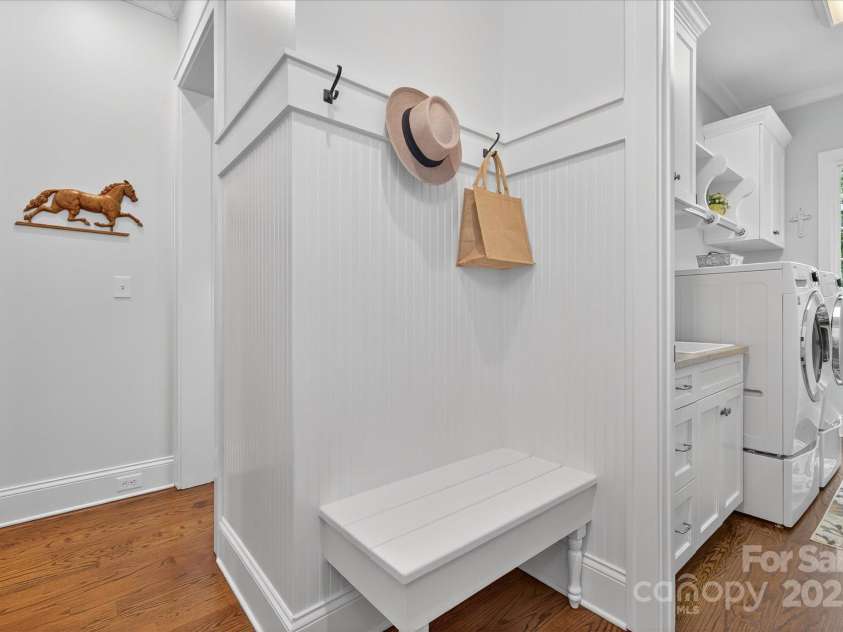 10535 Island Point Road, Charlotte, NC 28278.  MLS# CAR4290819, YatesRealty ID 33854. 