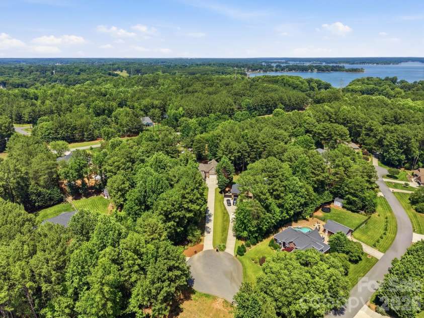 4342 Harbor Watch Drive, Denver, NC 28037.  MLS# CAR4393232, YatesRealty ID 33854. 