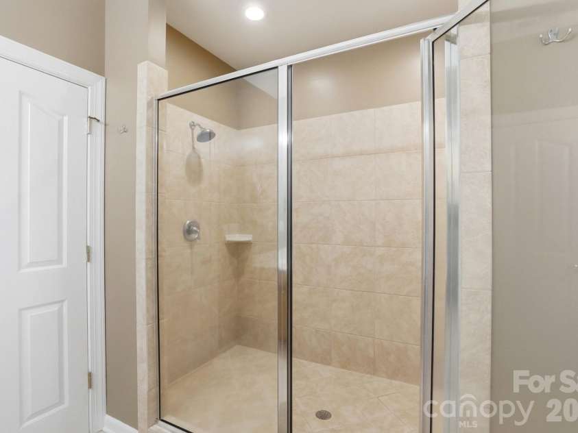 4342 Harbor Watch Drive, Denver, NC 28037.  MLS# CAR4393232, YatesRealty ID 33854. 
