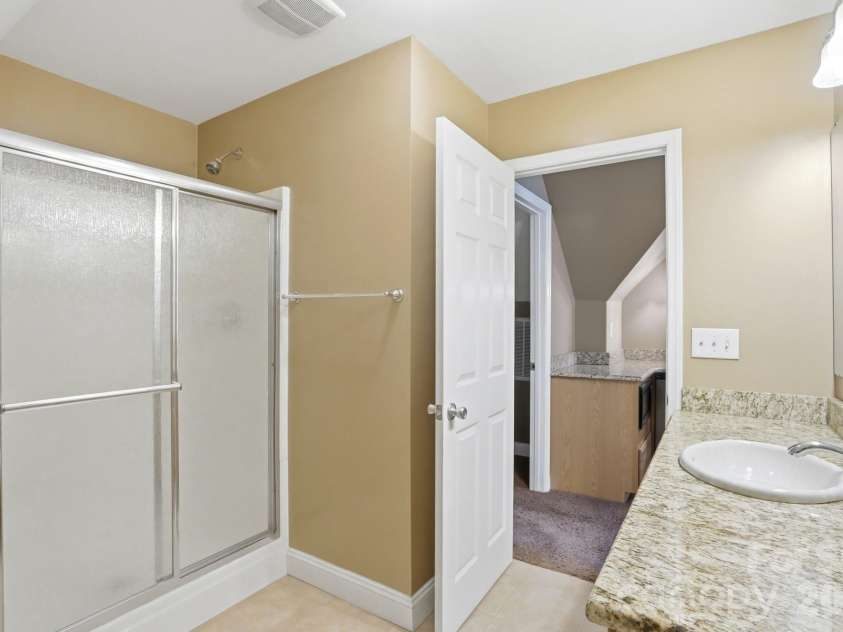 4342 Harbor Watch Drive, Denver, NC 28037.  MLS# CAR4393232, YatesRealty ID 33854. 