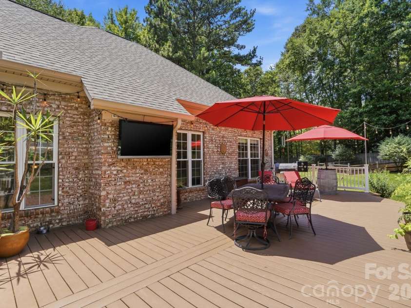 4342 Harbor Watch Drive, Denver, NC 28037.  MLS# CAR4393232, YatesRealty ID 33854. 