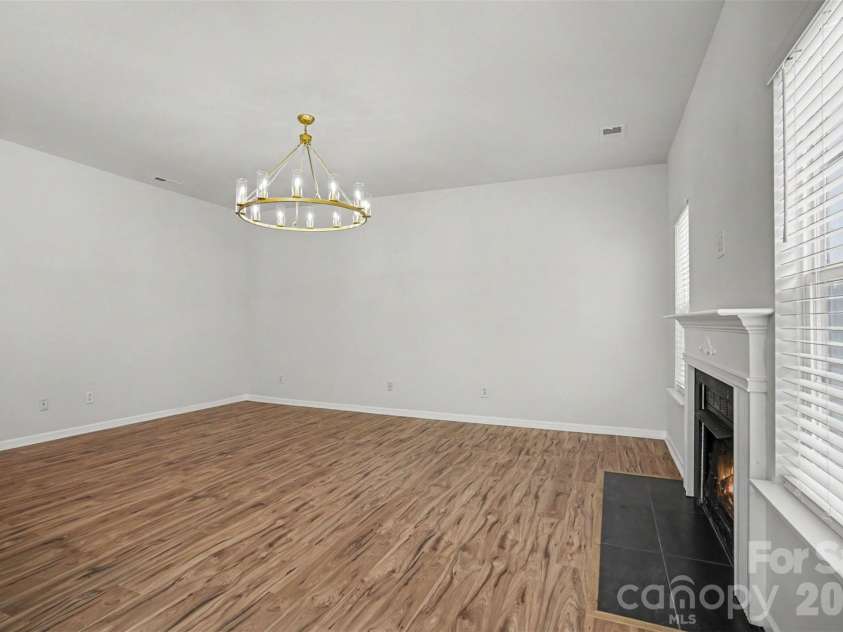 912 Little Creek Drive, Fort Mill, SC 29715.  MLS# CAR4392558, YatesRealty ID 33855. 