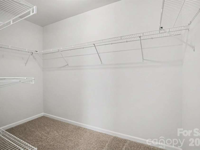 912 Little Creek Drive, Fort Mill, SC 29715.  MLS# CAR4392558, YatesRealty ID 33855. 