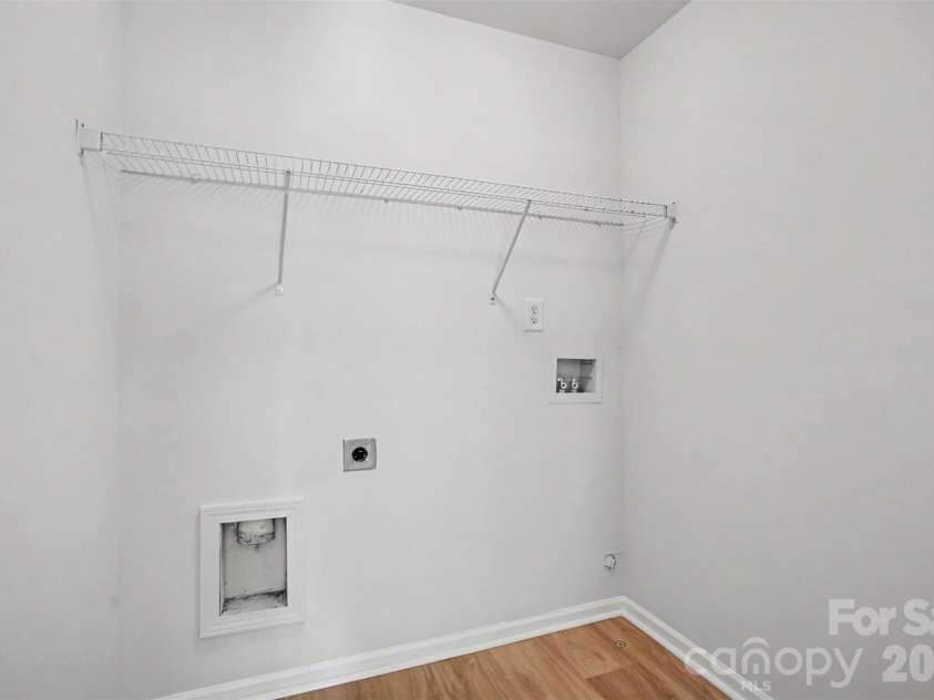 912 Little Creek Drive, Fort Mill, SC 29715.  MLS# CAR4392558, YatesRealty ID 33855. 