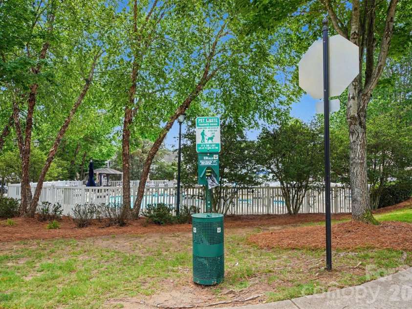 912 Little Creek Drive, Fort Mill, SC 29715.  MLS# CAR4392558, YatesRealty ID 33855. 