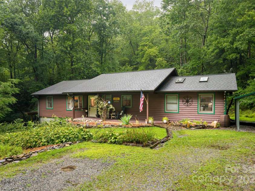 19 Forge Drive, Mills River, NC 28759.  MLS# CAR4289145, YatesRealty ID 33856. Beautifully Renovated Home In Mills Fiver