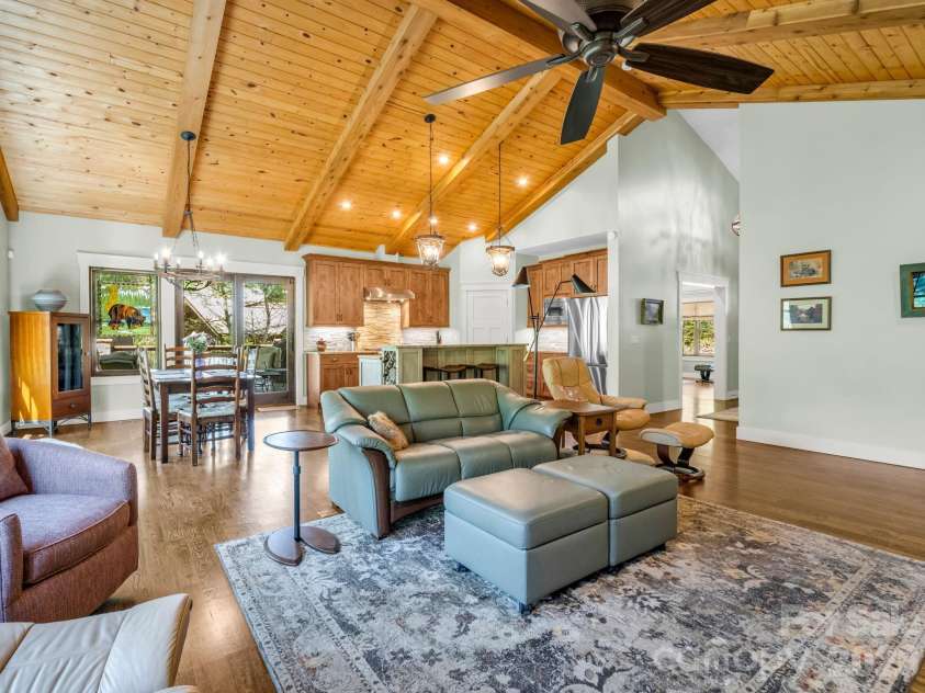 16 Panther Gap Road, Black Mountain, NC 28711.  MLS# CAR4358211, YatesRealty ID 33857. 