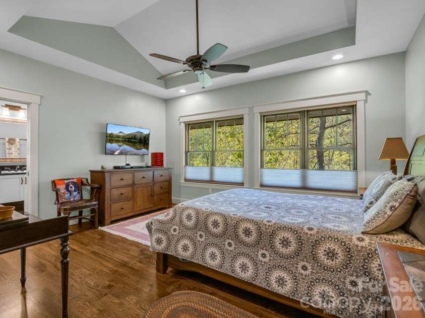 16 Panther Gap Road, Black Mountain, NC 28711.  MLS# CAR4358211, YatesRealty ID 33857. 