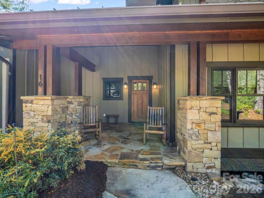 16 Panther Gap Road, Black Mountain, NC 28711.  MLS# CAR4358211, YatesRealty ID 33857. 