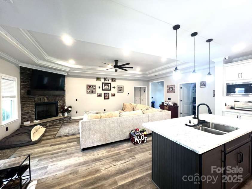 2702 Ashcroft Drive, Reidsville, NC 27320.  MLS# CAR4292229, YatesRealty ID 33857. 