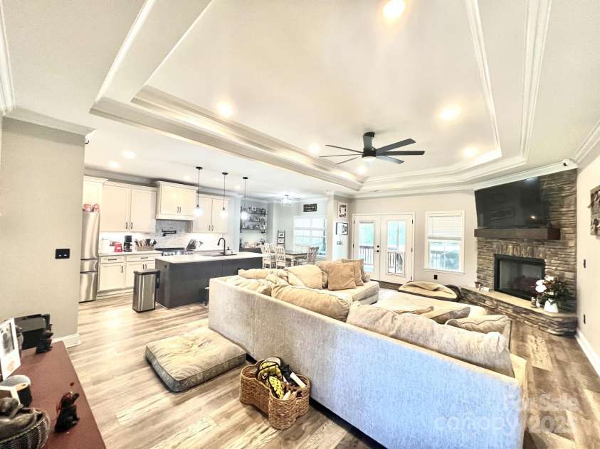 2702 Ashcroft Drive, Reidsville, NC 27320.  MLS# CAR4292229, YatesRealty ID 33857. 